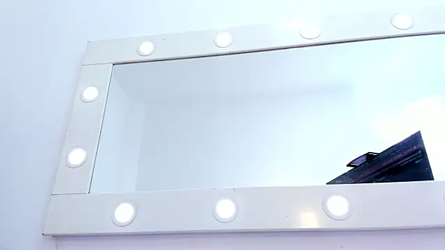 Helenn monroy1 online show from April 23, 3:36 pm