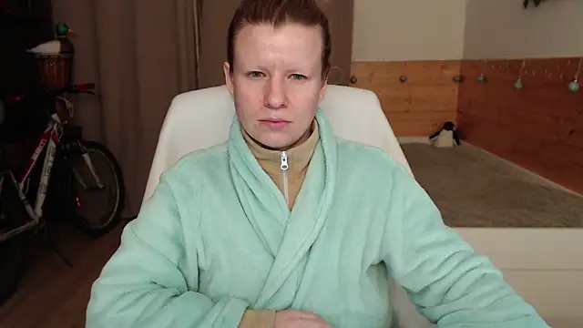 Exponent 5 online show from December 5, 9:50 pm