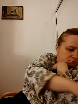 Snapshot of She-devilx chatting on October 20, 6:19 pm She-devilx online show from October 20, 6:19 pm