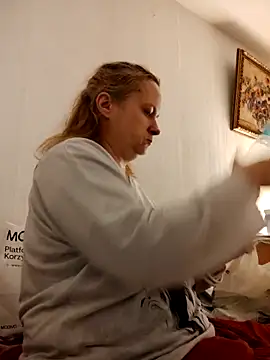 She-devilx online show from November 14, 9:35 pm