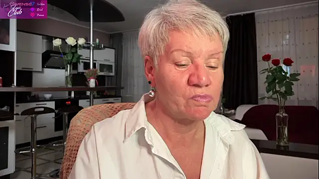 roxana brooks online show from February 3, 7:10 pm