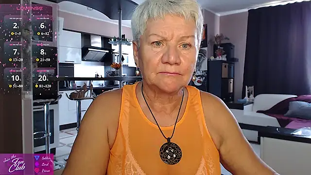 Snapshot of roxana_brooks chatting on June 19, 2:54 pm roxana brooks online show from June 19, 2:54 pm