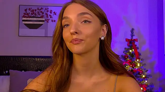 Snapshot of VirginieCruz chatting on December 24, 7:33 pm VirginieCruz online show from December 24, 7:33 pm