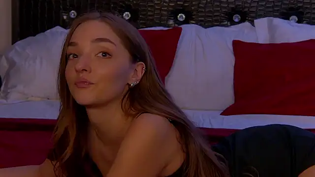 Snapshot of VirginieCruz chatting on January 27, 11:43 pm VirginieCruz online show from January 27, 11:43 pm