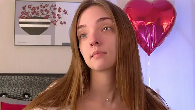 Snapshot of VirginieCruz chatting on February 28, 5:37 am VirginieCruz online show from February 28, 5:37 am