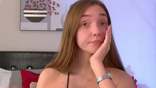 Snapshot of VirginieCruz chatting on March 22, 5:39 am VirginieCruz online show from March 22, 5:39 am