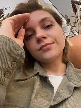 ValenciaShock online show from April 24, 7:33 am