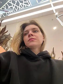 ValenciaShock online show from April 27, 7:06 am