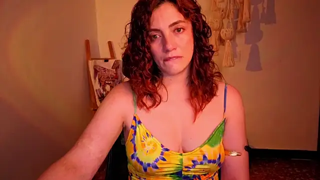 Snapshot of Mala_Bad chatting on May 18, 3:18 pm Mala Bad online show from May 18, 3:18 pm