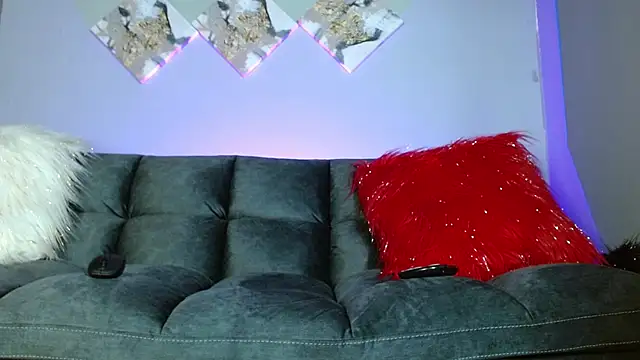 Snapshot of Karina_Yang chatting on March 17, 11:00 pm Karina Yang online show from March 17, 11:00 pm