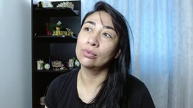 Snapshot of Karina_Yang chatting on September 17, 1:35 pm Karina Yang online show from September 17, 1:35 pm