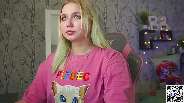 Moon Valkyrie online show from February 5, 8:08 am