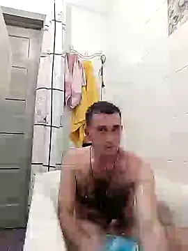 Snapshot of SexSanich chatting on December 6, 12:45 am SexSanich online show from December 6, 12:45 am