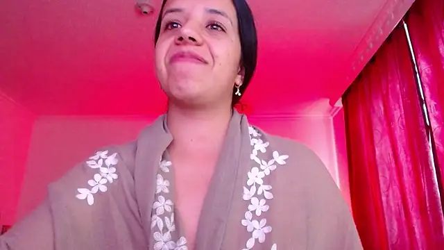 VALERY MEER online show from April 21, 12:00 pm