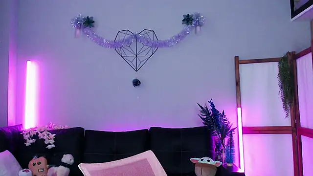 Wildorchid  online show from December 15, 9:13 am