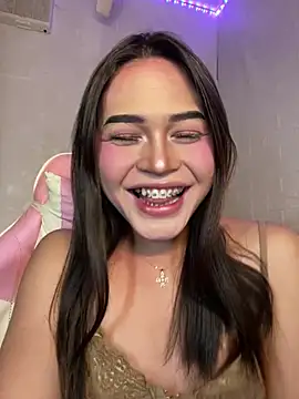 Ashely Lewis online show from January 9, 11:03 am