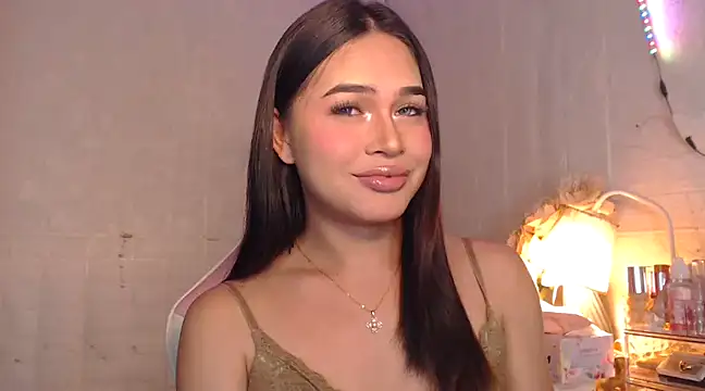 Ashely Lewis online show from January 19, 8:50 am