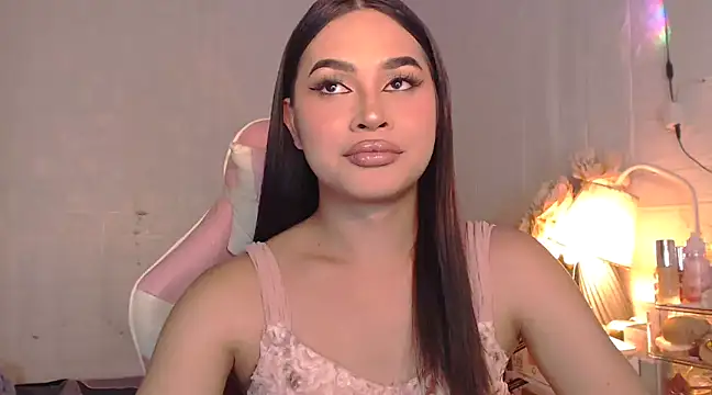 Ashely Lewis online show from February 2, 10:02 am