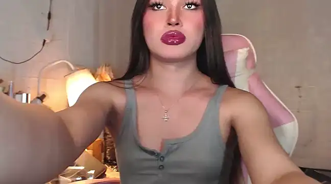 Ashely Lewis online show from March 22, 2:36 pm