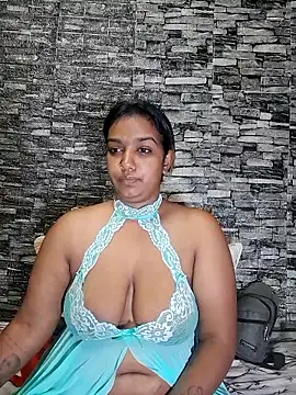 Snapshot of Xindias_fantasyX chatting on December 19, 5:53 pm Xindias fantasyX online show from December 19, 5:53 pm