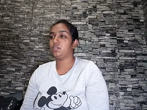 Xindias fantasyX online show from April 29, 6:25 pm