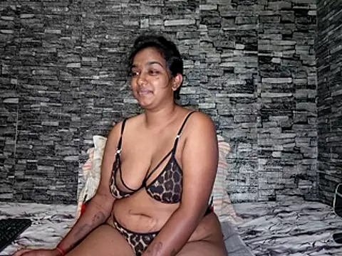 Snapshot of Xindias_fantasyX chatting on May 26, 6:37 pm Xindias fantasyX online show from May 26, 6:37 pm