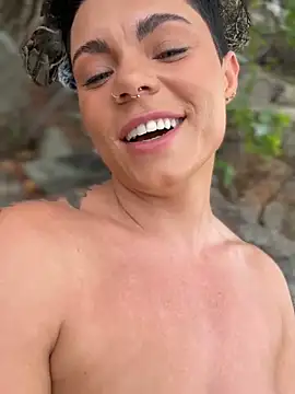 LukeLouHarvey online show from September 28, 3:23 am