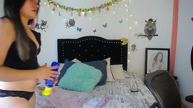 naughty girl 4u online show from December 24, 3:05 pm