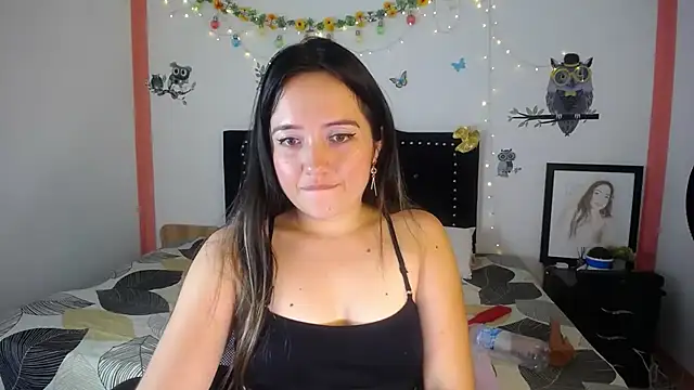 naughty girl 4u online show from December 27, 8:39 pm