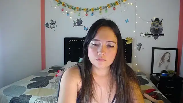 naughty girl 4u online show from January 3, 9:57 pm