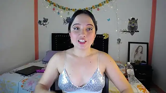 naughty girl 4u online show from February 10, 6:35 pm