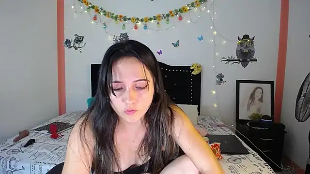 naughty girl 4u online show from March 12, 11:22 pm