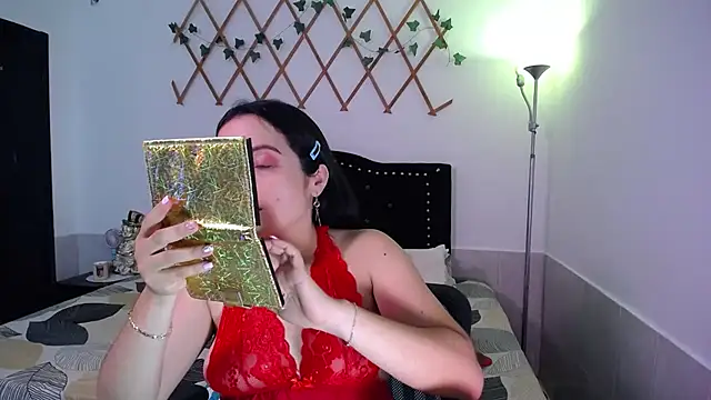 Snapshot of naughty_girl_4u chatting on November 5, 7:36 pm naughty girl 4u online show from November 5, 7:36 pm