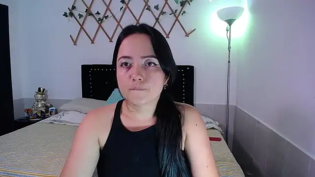 Snapshot of naughty_girl_4u chatting on November 21, 8:07 pm naughty girl 4u online show from November 21, 8:07 pm