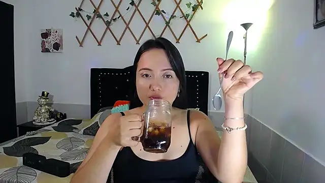 naughty girl 4u online show from March 22, 5:16 pm