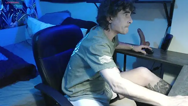 Snapshot of XxBobbyDigitalxX chatting on January 15, 1:23 am XxBobbyDigitalxX online show from January 15, 1:23 am