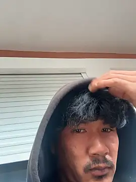 juniiorre online show from October 9, 11:52 am