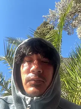 juniiorre online show from October 28, 8:51 am