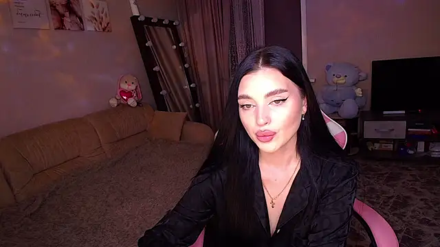   Malika   online show from September 16, 2:40 pm