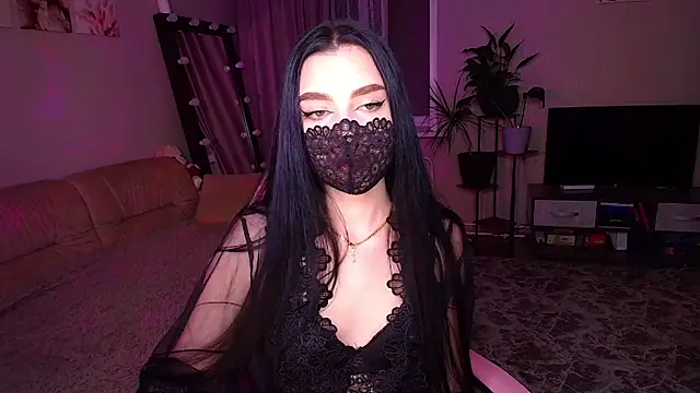   Malika   online show from November 25, 3:01 pm