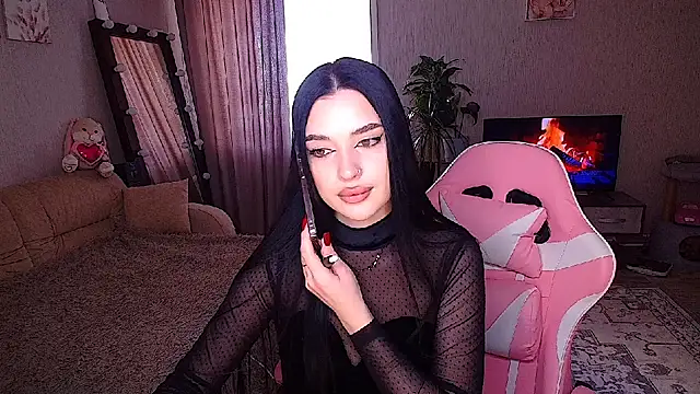   Malika   online show from April 3, 9:51 am