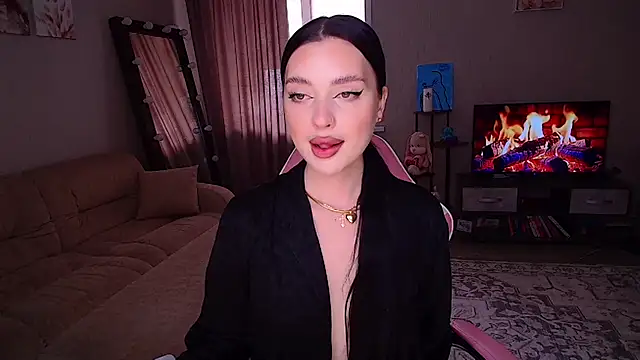   Malika   online show from May 12, 9:06 am