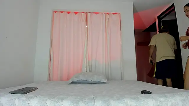 Snapshot of Fairycandyx chatting on May 30, 7:27 am Fairycandyx online show from May 30, 7:27 am