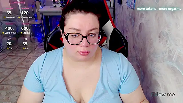 Snapshot of alexa_sweetyy chatting on May 8, 5:57 am alexa sweetyy online show from May 8, 5:57 am