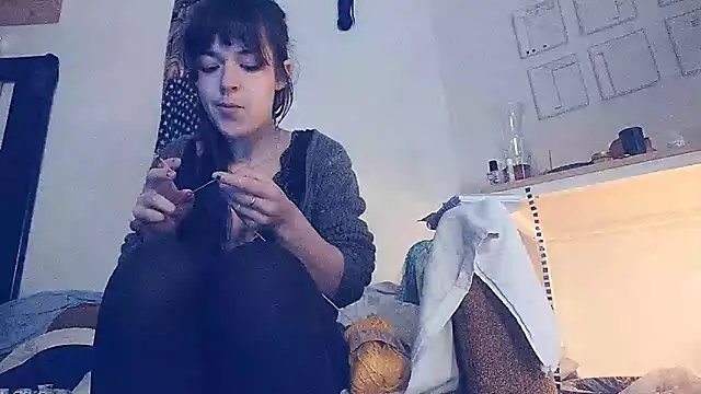 LinaWinter online show from December 8, 9:35 am