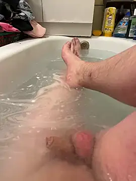 David19932908 online show from January 29, 6:39 pm