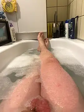 David19932908 online show from September 9, 12:59 pm