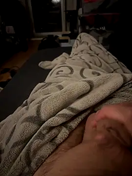 David19932908 online show from September 28, 7:08 pm