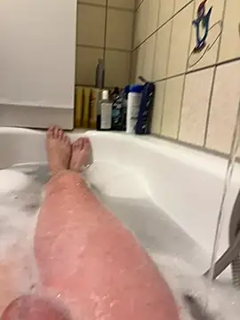 David19932908 online show from October 15, 4:29 pm