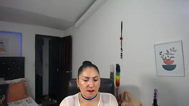 mature bigboobs10 online show from January 13, 5:12 am